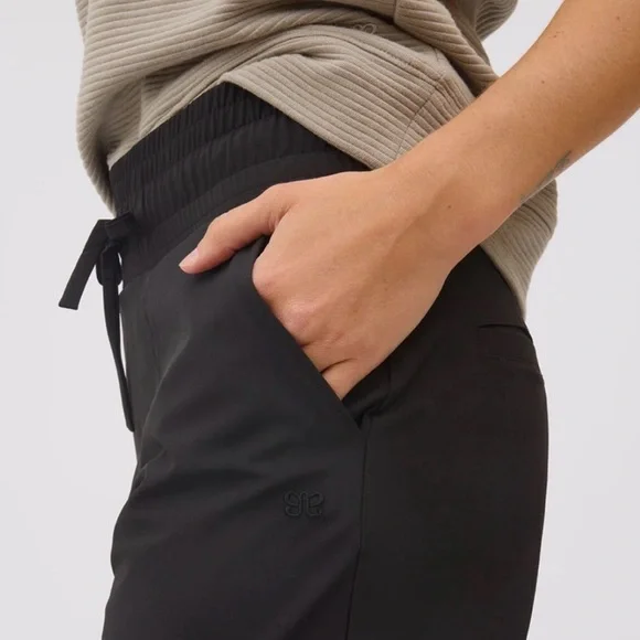 Albion Fit AUDREY WIDE LEG PANTS, BLACK Crop Black Size Small - Picture 3 of 4